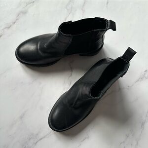 Little Burgundy US 7.5 Black Ankle Boots